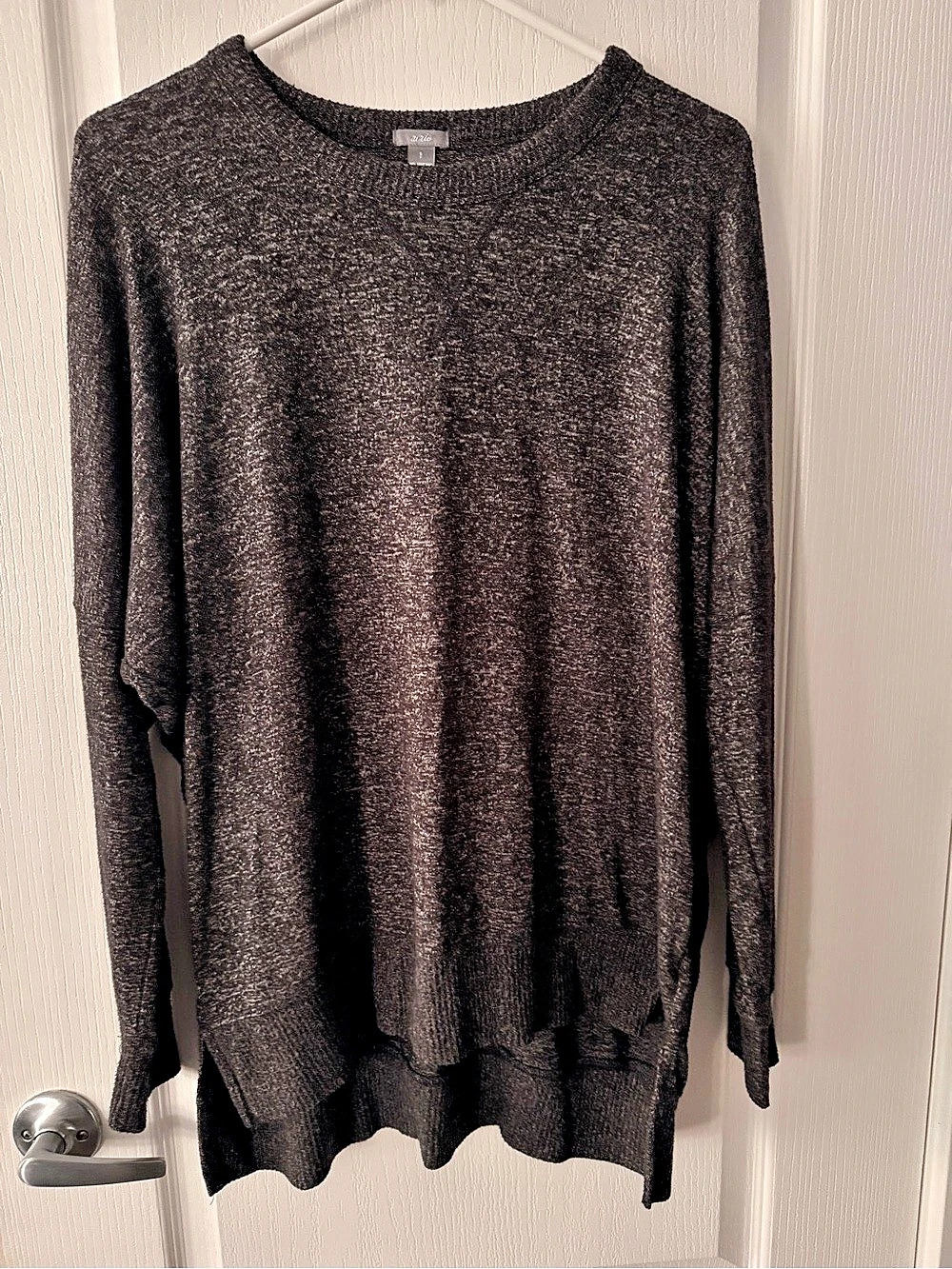 Aerie Gray Knit Sweater Size Small